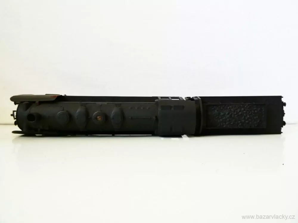 H0 PIKO Parní lokomotiva BR 50 001 DR s tendrem  OSVĚTLENÁ PĚKNÝ STAV