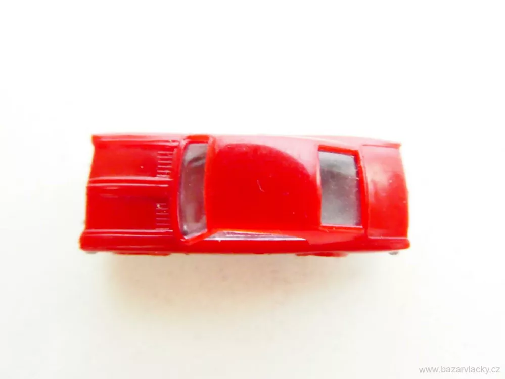 N Osobní automobil OPEL REKORD červený TOP STAV