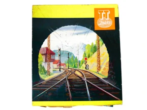 TT ZEUKE - Expresní set CCCP (V200 + 3 vozy) s kolejivem v originální krabici OSVĚTLENÁ LOK - PĚKNÝ STAV RARITA!!