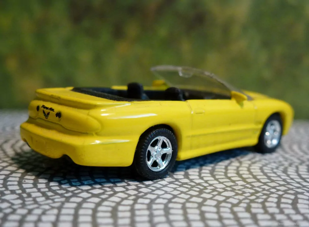 H0 Osobní automobil Cabriolet