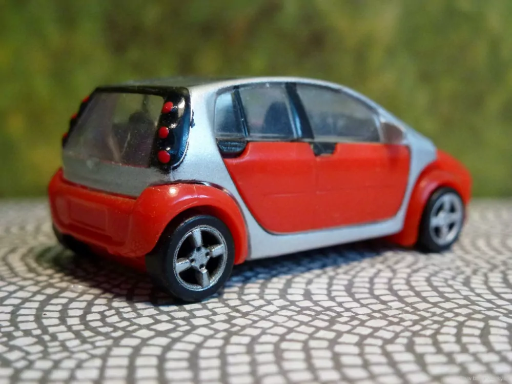 H0 Osobní automobil Forfour