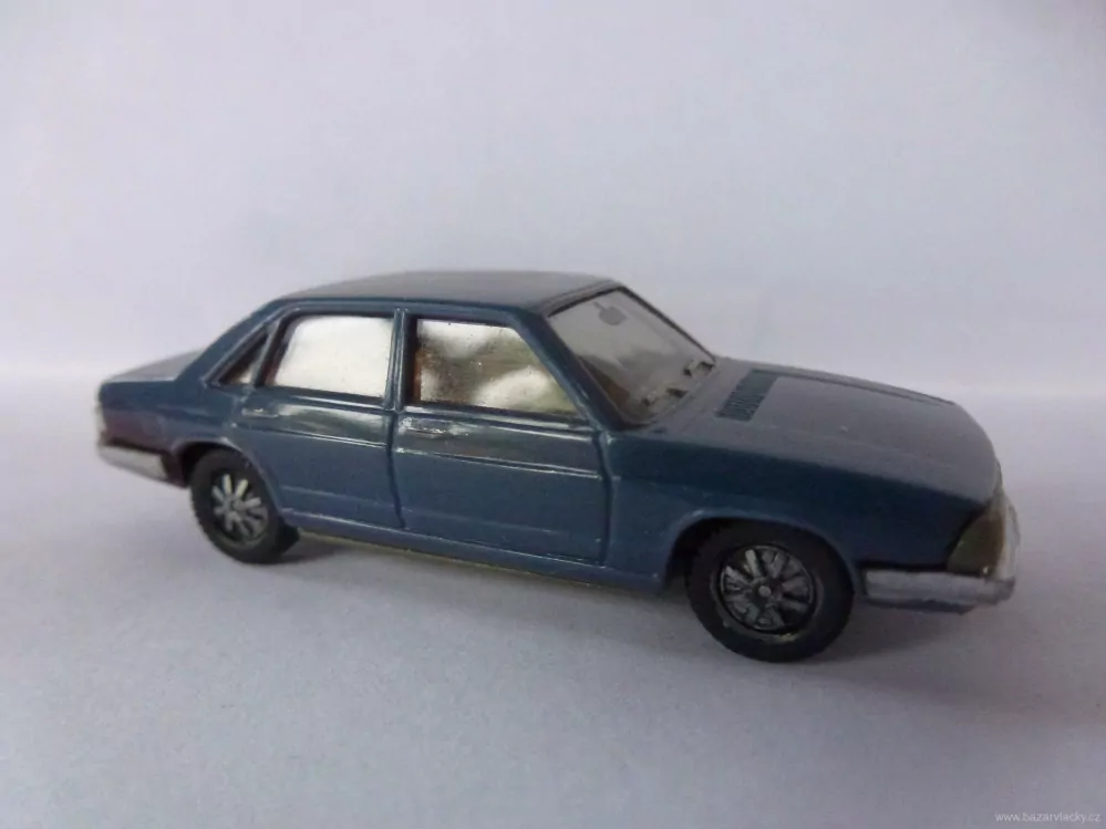 H0 Osobní automobil AUDI 100 GL 5 E - HERPA GERMANY