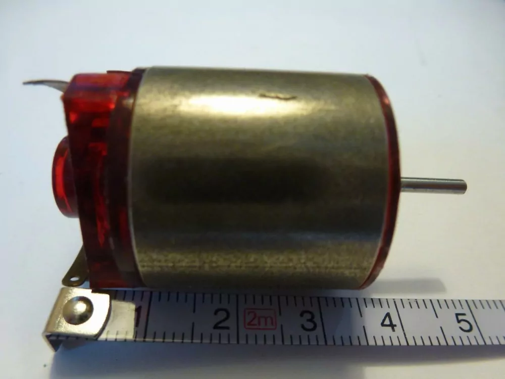 H0 - Motor do lokomotivy