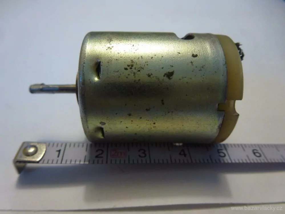 H0 - Motor do lokomotivy