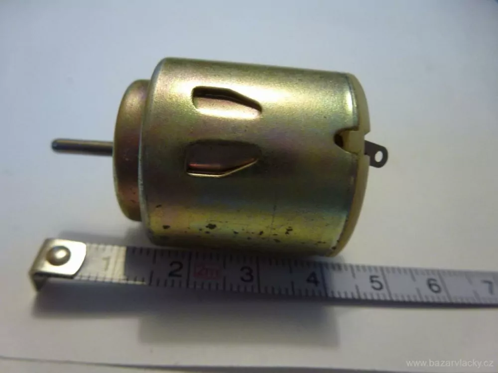 H0 - Motor do lokomotivy