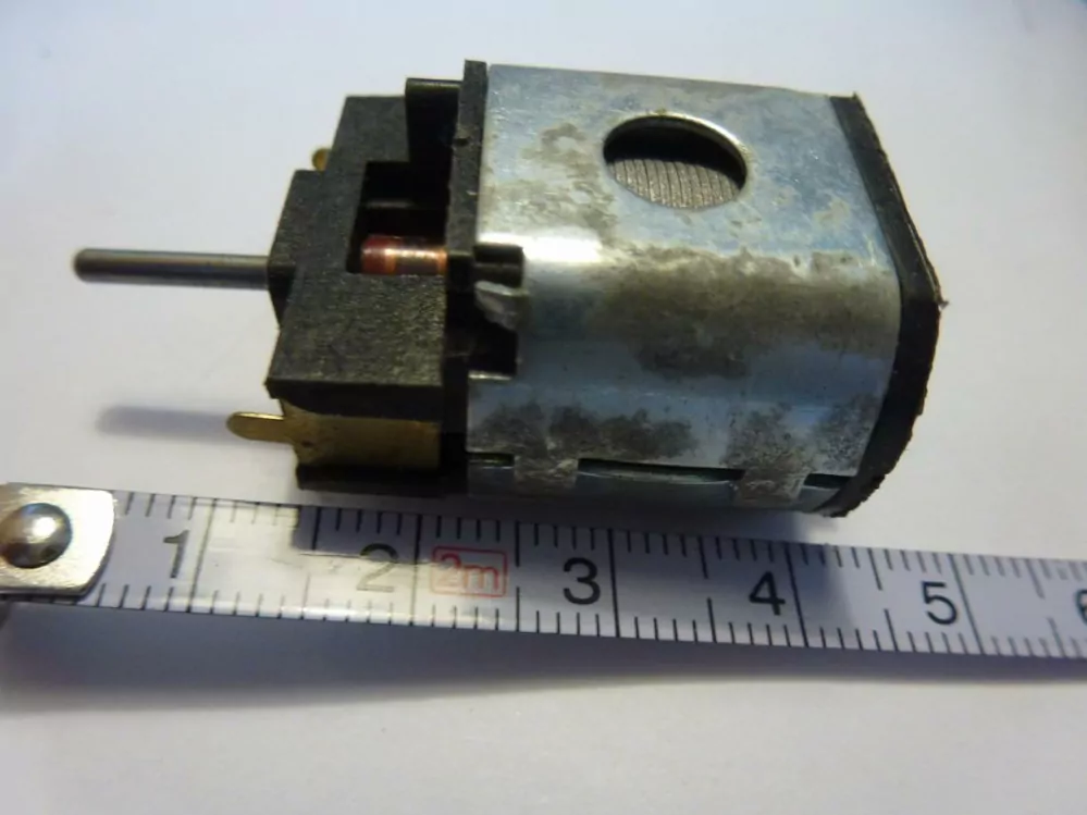 H0 - Motor do lokomotivy (pravděpodobně MEHANO - TECH)