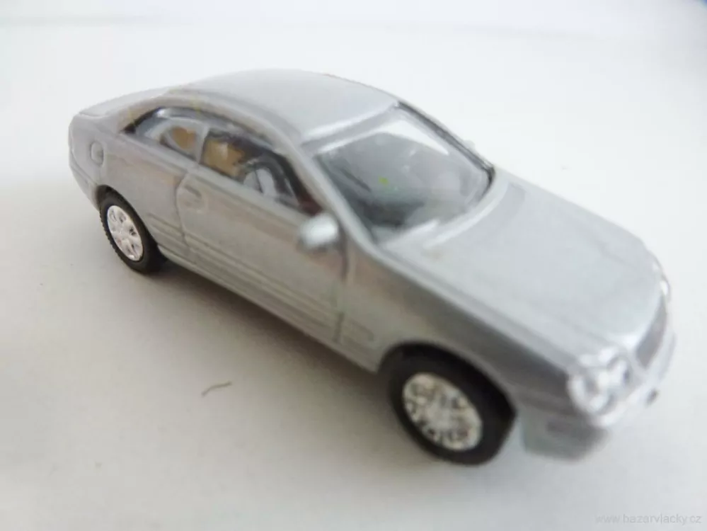 H0 Osobní automobil Mercedes