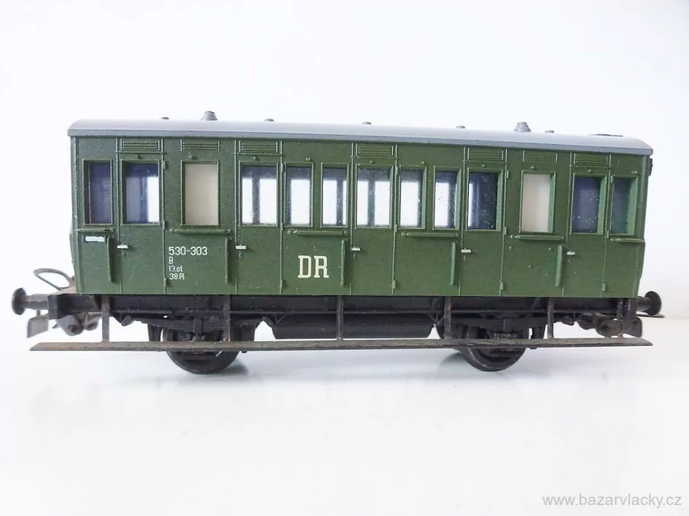 H0 PIKO Osobní vůz DR 530-303