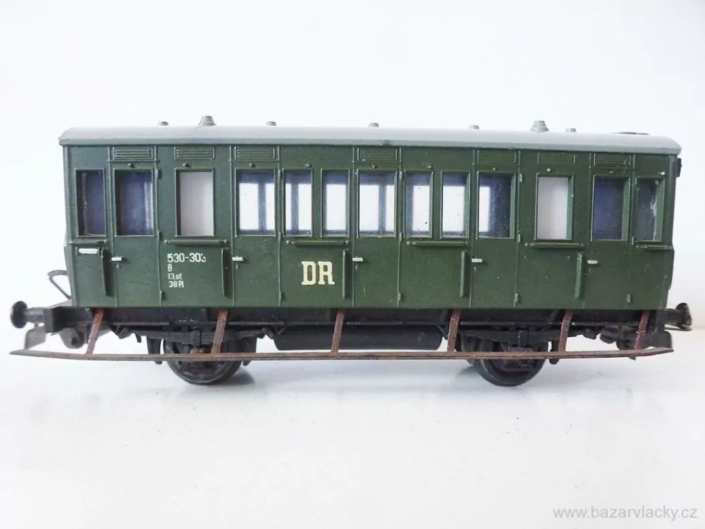 H0 PIKO Osobní vůz DR 530-303