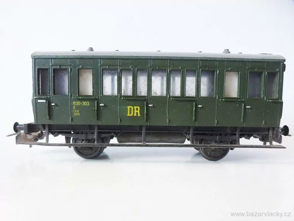 H0 PIKO Osobní vůz DR 530-303