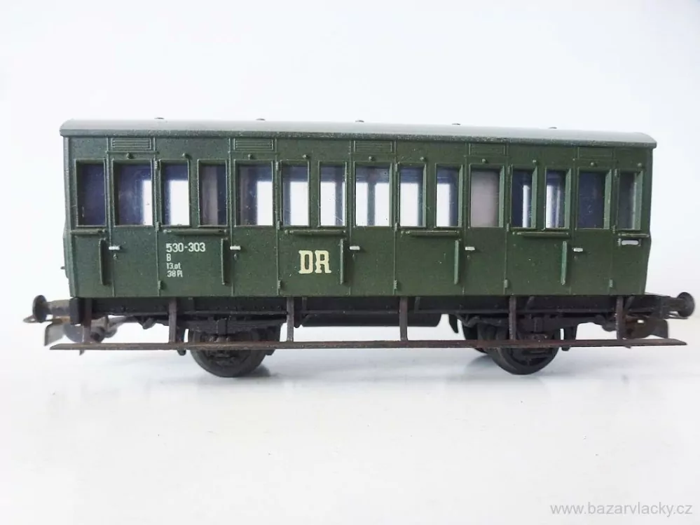 H0 PIKO Osobní vůz DR 530-303