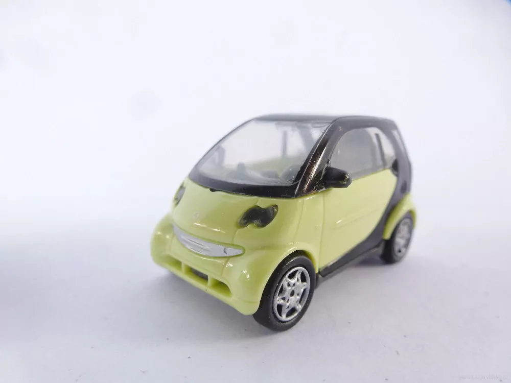 H0 BUSCH Osobní automobil Smart Fortwo Cabrio PĚKNÝ STAV