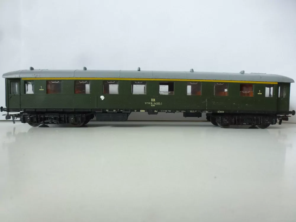 H0 SCHICHT - Osobní vůz 57 50 18 DR 1 tř.