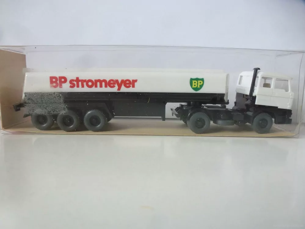 H0 Wiking Nákladní automobil s cisternou BP stromeyer TOP STAV NOVÉ