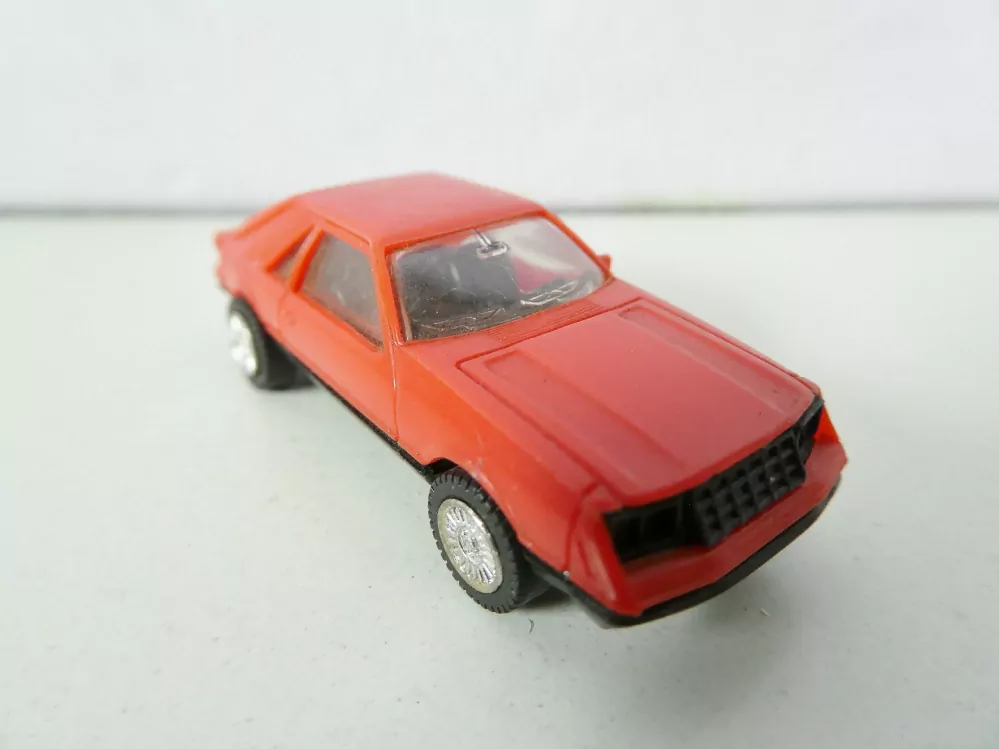 H0 Osobní automobil Ford Mustang 1:87