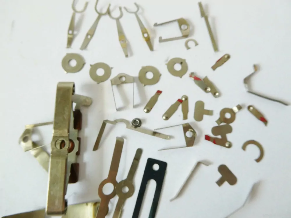 H0 MIX SET 38 ks Kovové náhradní díly