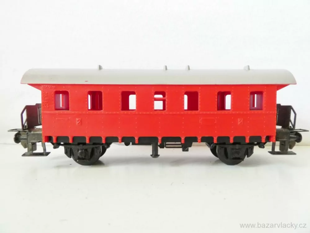 H0 TRIX Osobní vůz 2. tř. červený TOP STAV