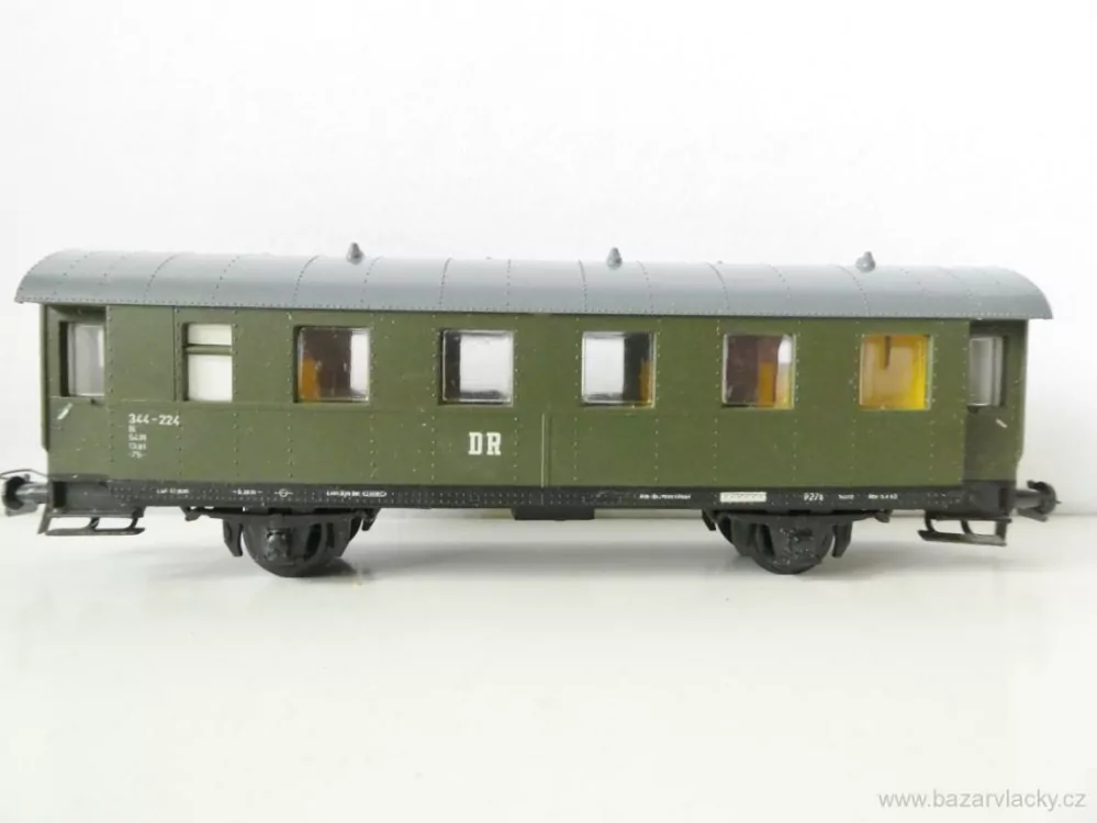 H0 SCHICHT Osobní vůz 344-224 DR TOP STAV