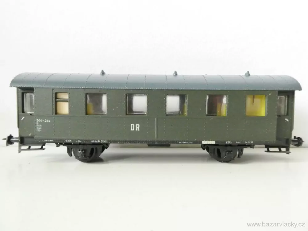H0 SCHICHT Osobní vůz 344-224 DR TOP STAV