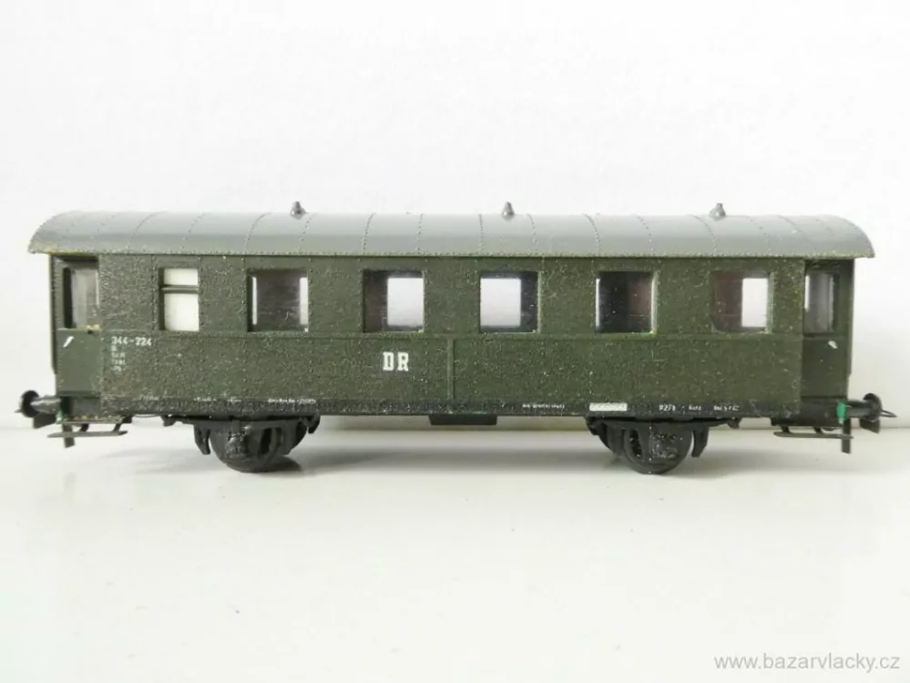 H0 SCHICHT Osobní vůz 344-224 DR TOP STAV