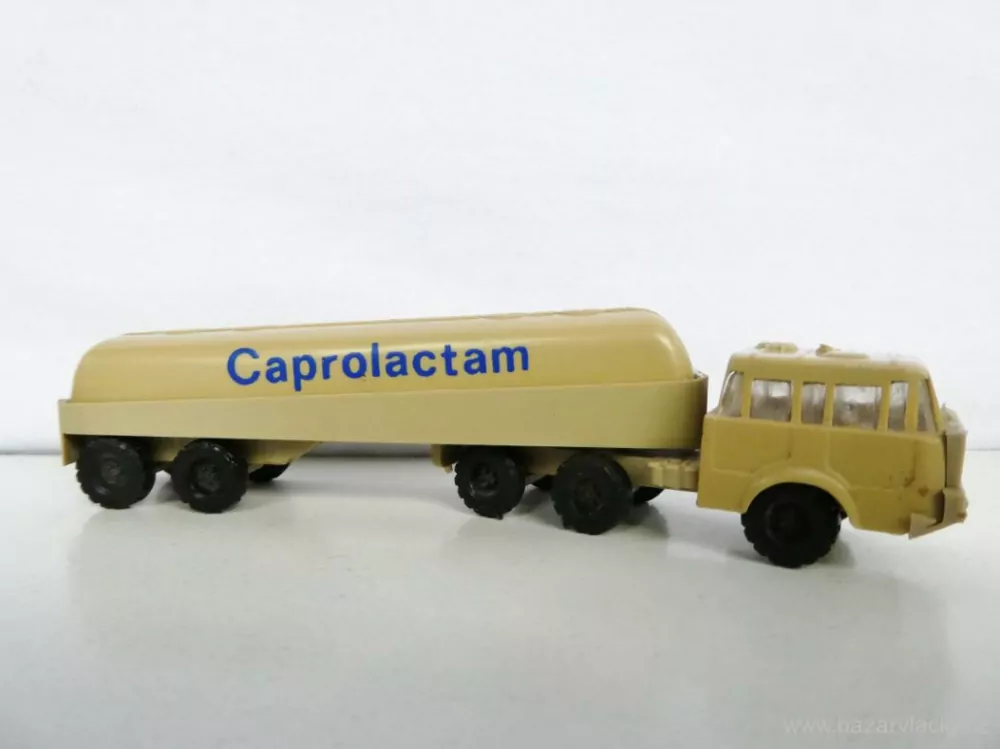 TT Nákladní automobil TATRA 813 s cisternou Caprolactam TOP STAV
