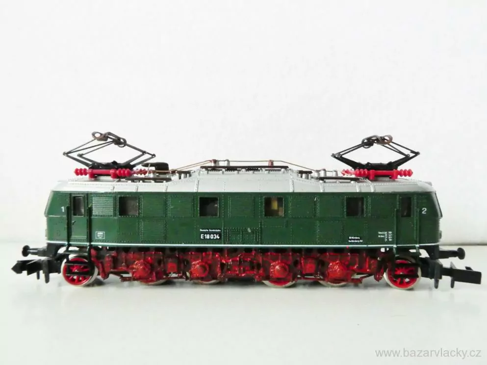 N ARNOLD 2458 Elektrická lokomotiva E 18 0341 DR OSVĚTLENÁ TOP STAV NEPOUŽITÁ V KRABIČCE