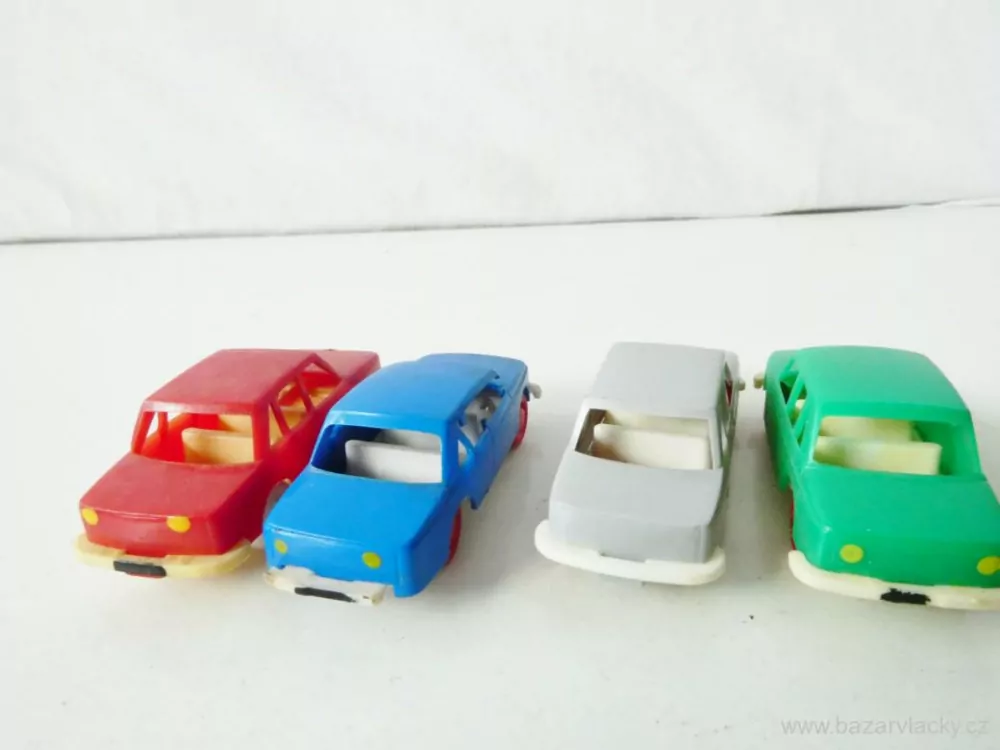 H0 SET 4 ks Osobní automobil Wartburg 