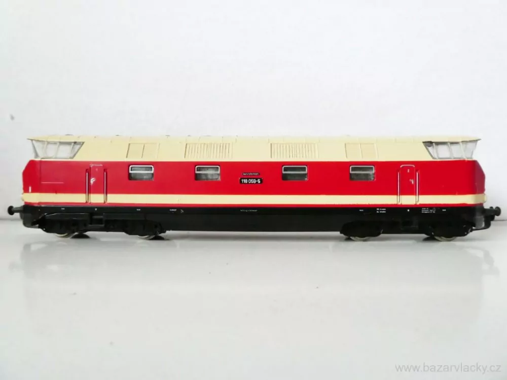 H0 GÜTZOLD Dieselová lokomotiva BR 118 059-5 DR PĚKNÝ STAV