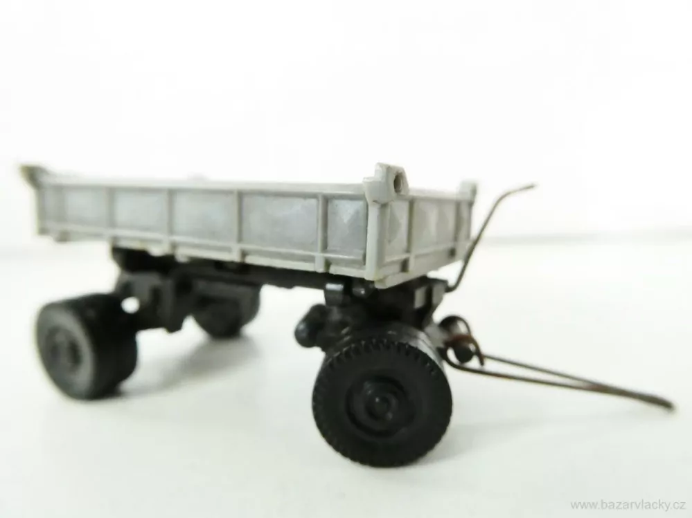 H0 Nákladní přívěs - valník s výklopným mechanismem