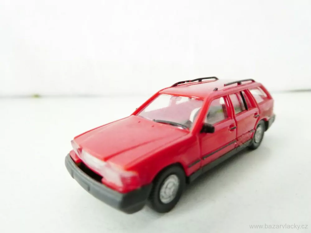 H0 WIKING Osobní automobil Mercedes 230 TE