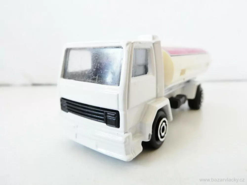 MAJORETTE Nákladní automobil cisterna ESSO Ford Nr. 241-245 ECH 1/100 