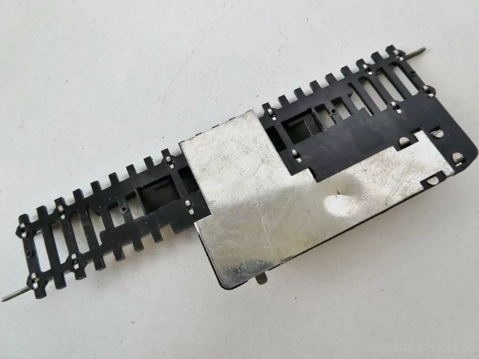 TT Elektromagnetická rozpojovací kolej 6710 ZEUKE