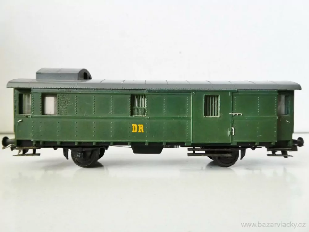 H0 Prefo/SCHICHT?? Služební vůz DR s pružinovým spřáhlem PĚKNÝ STAV