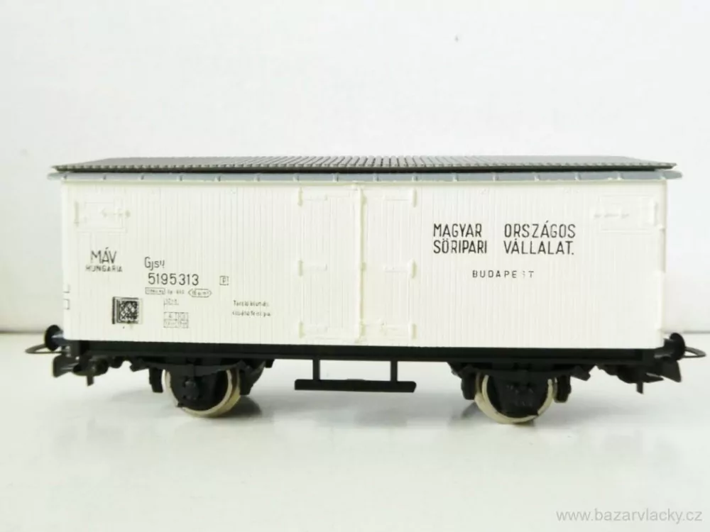 H0 PIKO Nákladní chladírenský vůz MAV PĚKNÝ STAV