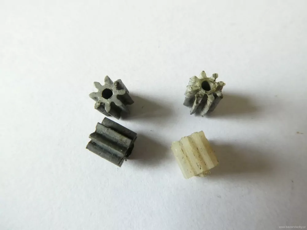 SET 4 ks Ozubený převod průměr 5 mm, délka 5 mm