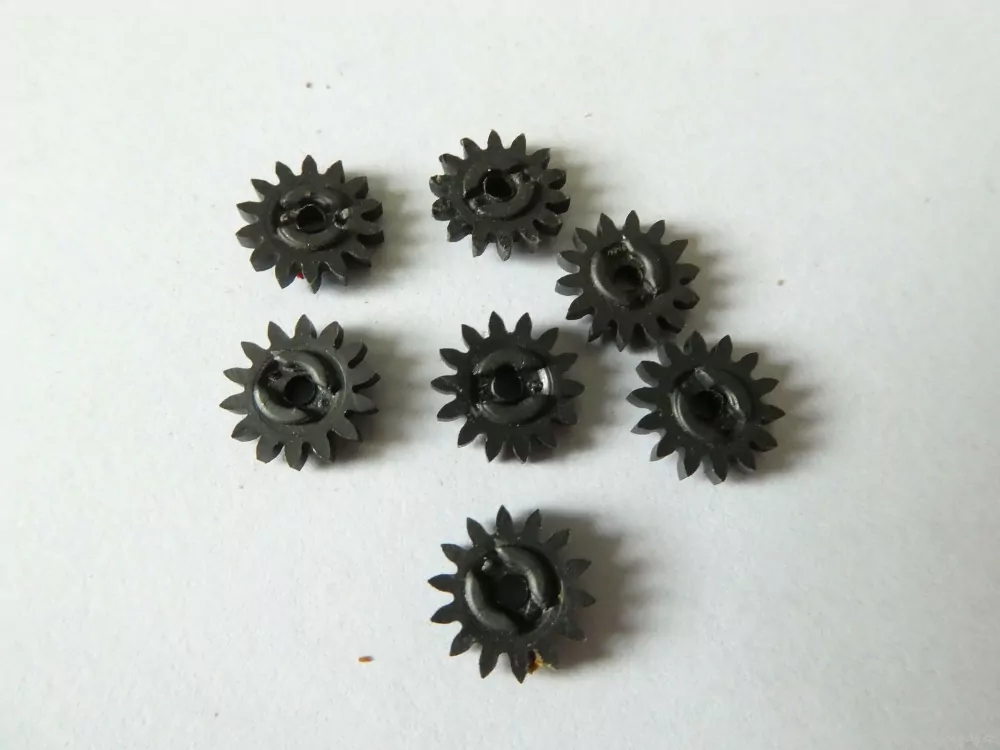SET 7 ks Ozubený převod průměr 8 mm, výška 2,2 mm