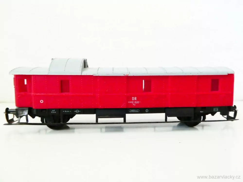 TT BTTB Služební zavazadlový vůz 50 50 93 DR červený