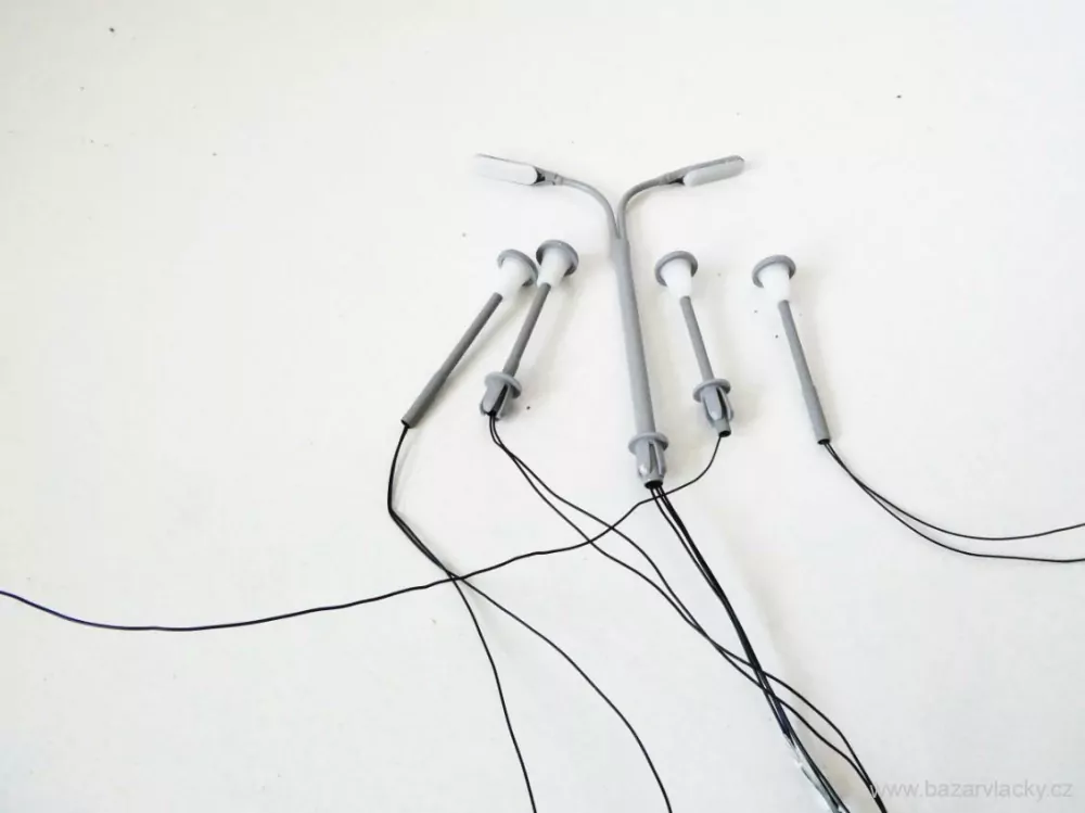 H0/TT SET 5 ks Pouliční lampa ( 5 a 9 cm)