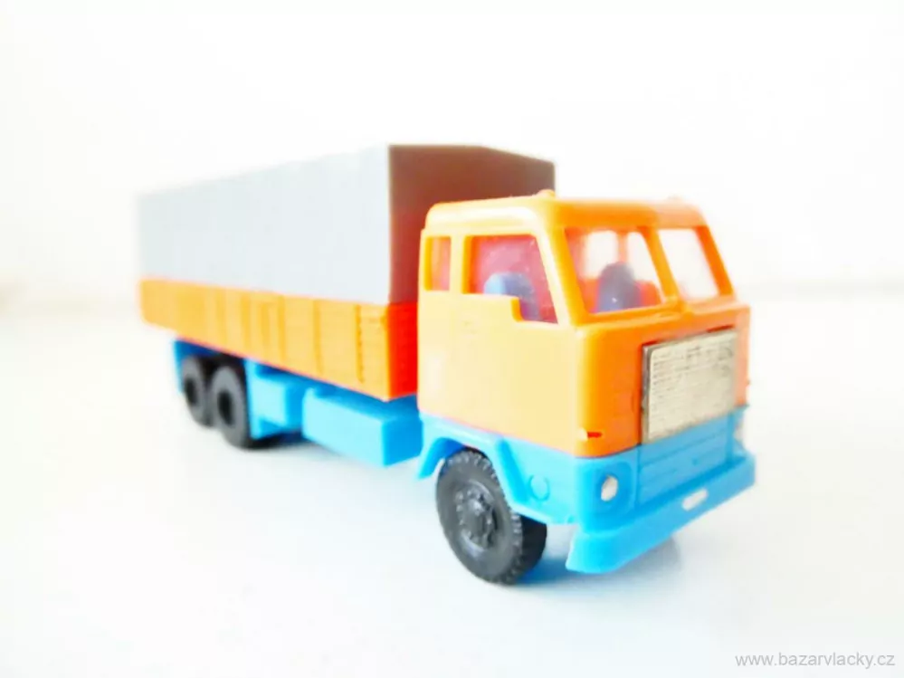 H0 Nákladní automobil VOLVO dlouhý valník plachta PĚKNÝ STAV