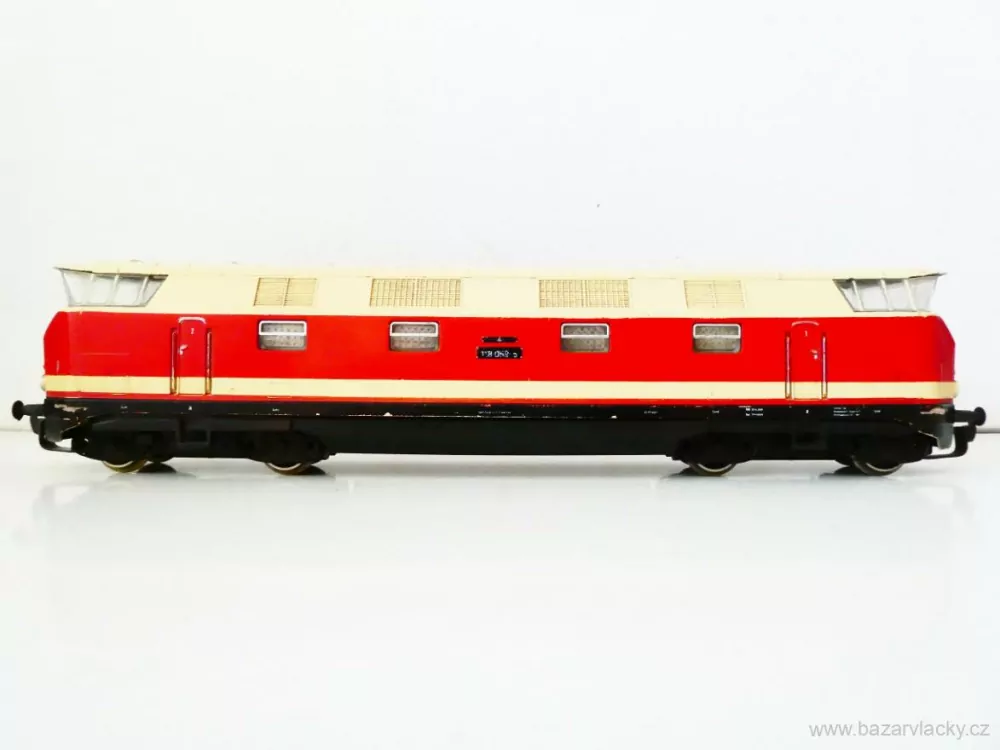 H0 GÜTZOLD Dieselová lokomotiva BR 118 059-5 DR PĚKNÝ STAV