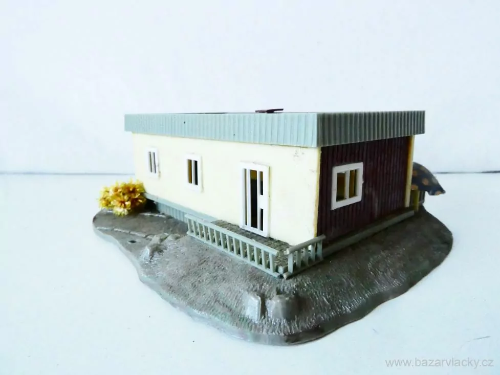 TT Rodinný bungalow se zahradou a terasou