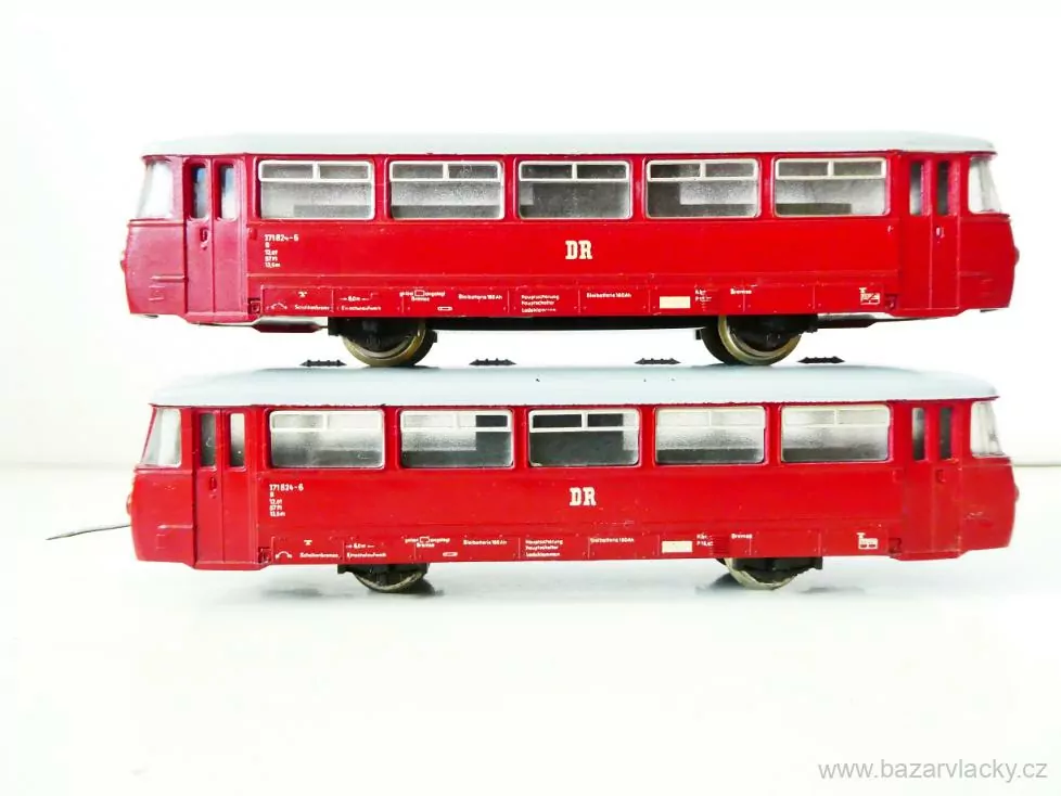 TT 2x Přípojný k motorové soupravě LVT DR (171 824-6)