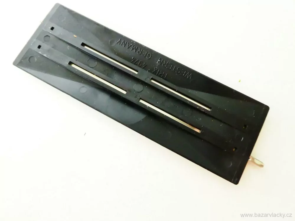 N Minitrix 4974 Jednokolejný drážní přechod