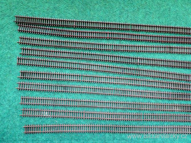 H0 SET 10 ks - H0 PILZ DLOUHÉ KOLEJE 1/1 ( 66 - 101 cm )