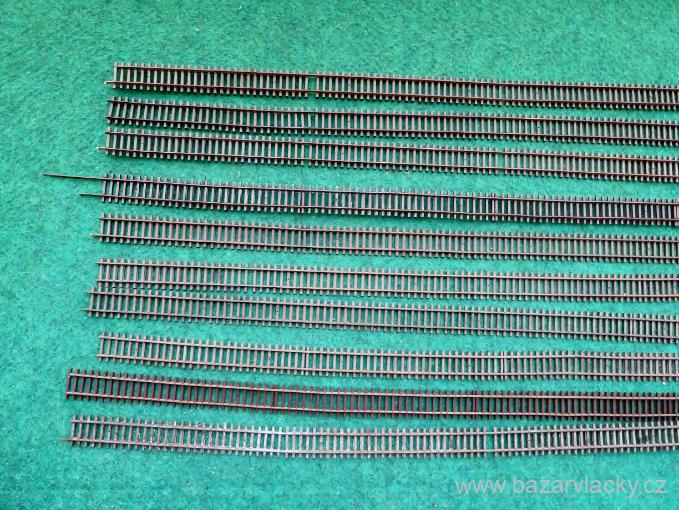 H0 SET 10 ks - H0 PILZ DLOUHÉ KOLEJE 1/1 ( 96 - 102 cm )