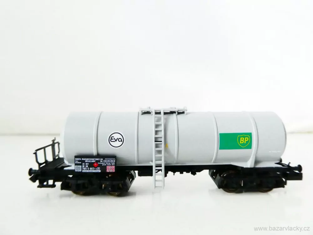 N FLEISCHMANN 8482 K Cisternový vůz BP 33 80 785 5 663-3 [P] Leasing-Fahrzeug - Eisenbahn-Verkehrsmittel AG TOP STAV NEPOUŽITÝ v krabičce 