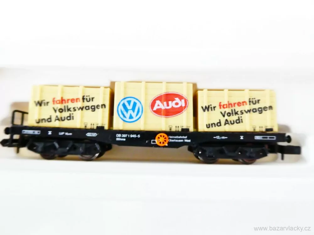 N ARNOLD 0252 SET dvou plošinových vozů 397 1 945-5 s nákladem 3 dřevěné bedny a 2 kontejnery Wir fahren für Volkswagen und Audi DB TOP STAV NEPOUŽITÉ v krabičce 