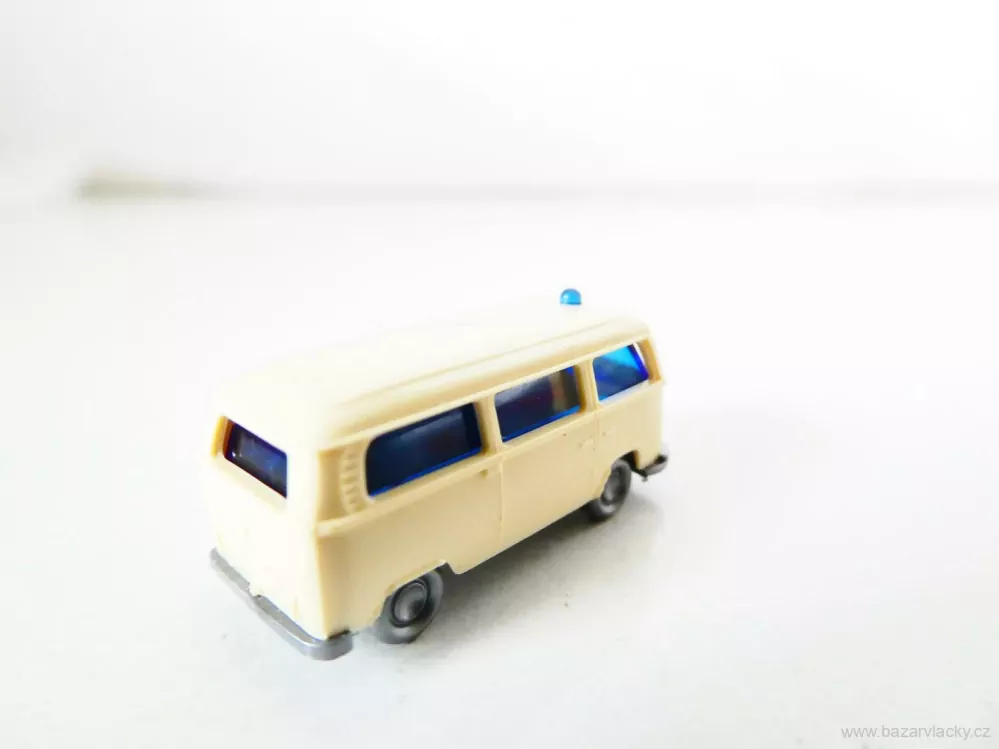 N Automobil VW Transporter bílý s majákem TOP STAV