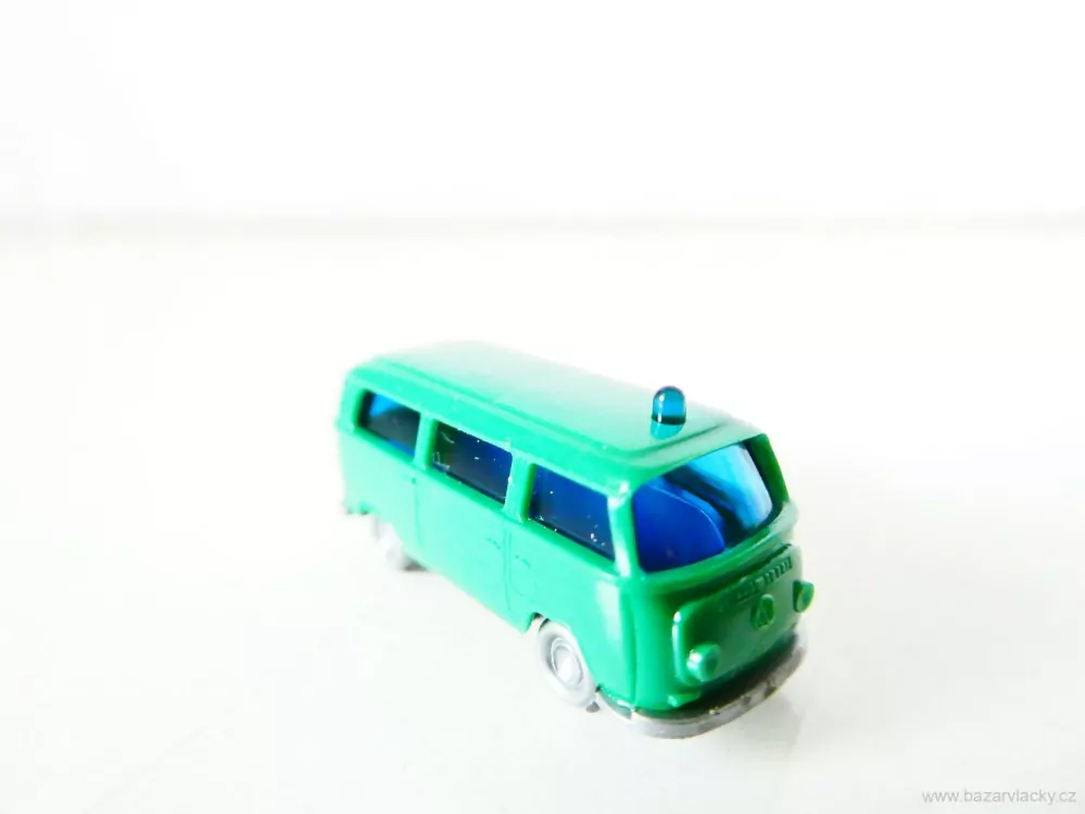 N Automobil VW Transporter zelený s majákem TOP STAV