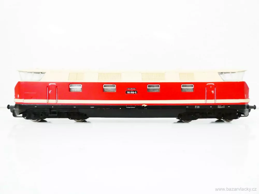 H0 GÜTZOLD Dieselová lokomotiva BR 118 059-5 DR TOP STAV